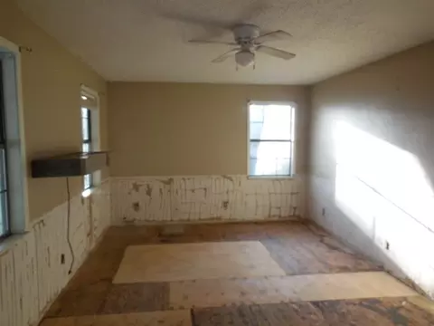 Living - 1104 Foreman Rd, Doyline, LA 71023 photo 1 of 1