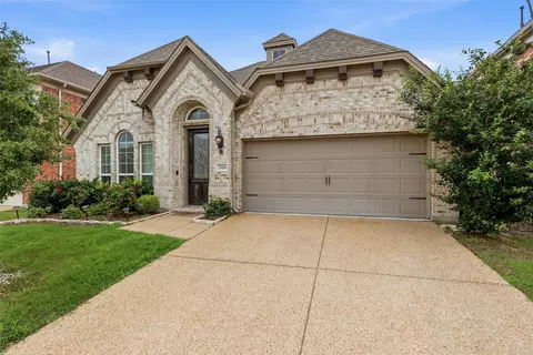 300 Daylily Dr, Wylie, TX 75098