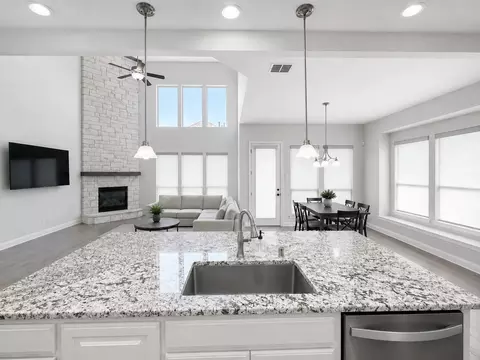 1009 Hunters Creek Dr, Rockwall, TX 75087