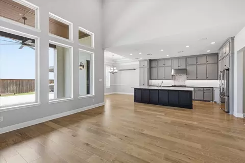 Living - 1713 Roundtree Cir E, Aledo, TX 76008 photo 3 of 3