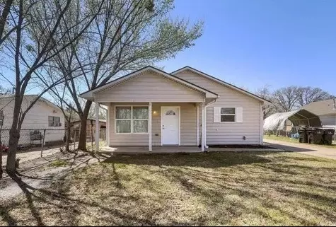 801 N 8th Ave, Denison, TX 75021