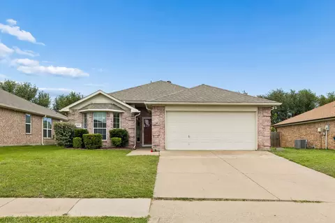309 Lake Texoma Dr, Wylie, TX 75098