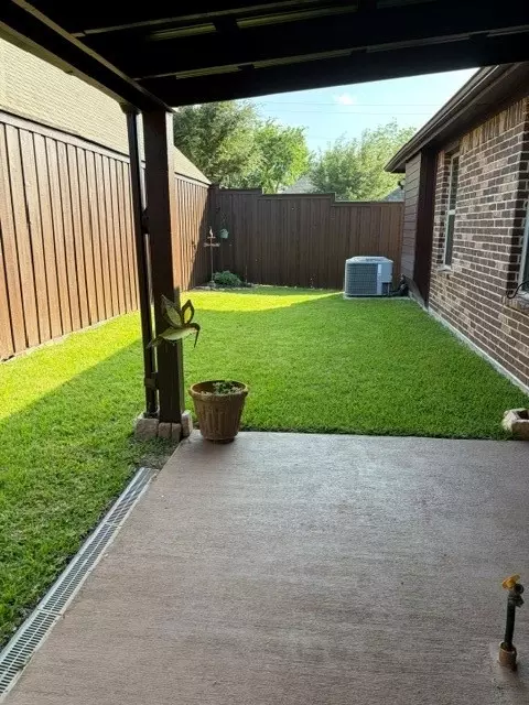 Exterior - 202 Tower Cir, Terrell, TX 75160 photo 9 of 18