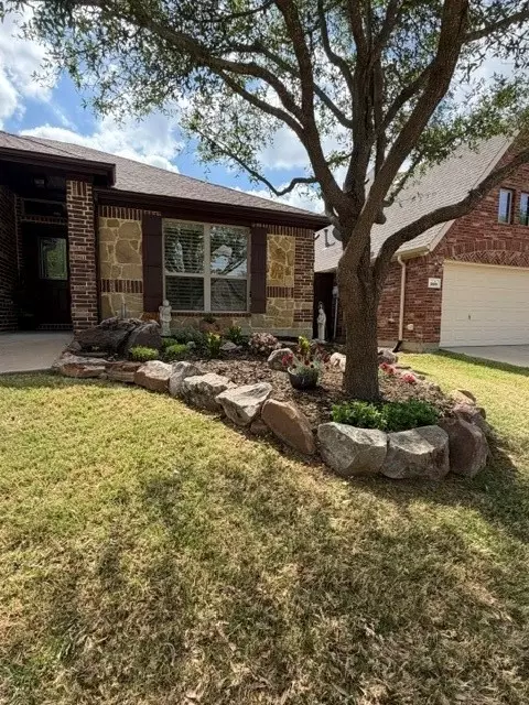 Exterior - 202 Tower Cir, Terrell, TX 75160 photo 3 of 18