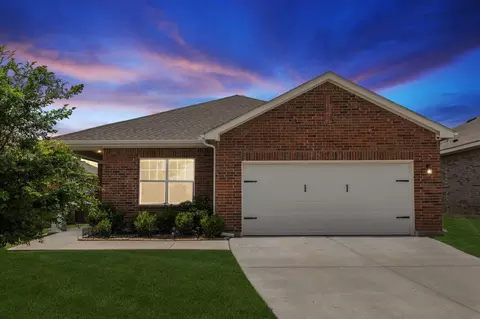 1601 Shadow Hawk Dr, Haslet, TX 76052