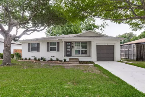 1010 Noble Ave, Carrollton, TX 75006