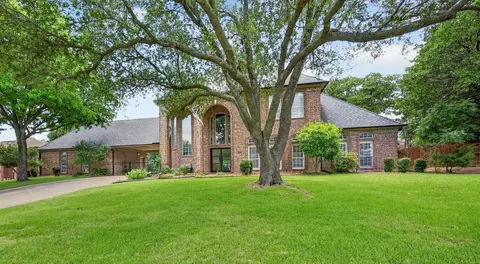 813 Pearl Dr, Southlake, TX 76092