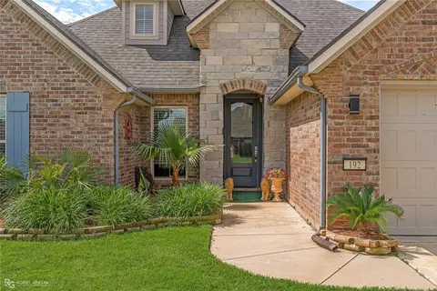 192 Cullom Dr, Bossier City, LA 71112