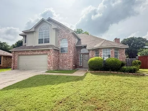 602 Thorton Ct, Cedar Hill, TX 75104