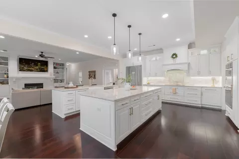 302 W Charlottesville Ave, Colleyville, TX 76034