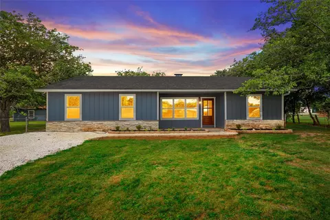 4593 E Old Axtell Rd, Axtell, TX 76624