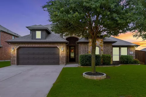 1105 Safrano St, Midlothian, TX 76065