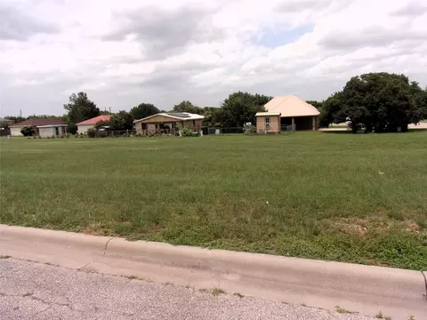 1904 W Brown St, San Saba, TX 76877