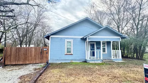 1428 E Garnett St, Gainesville, TX 76240