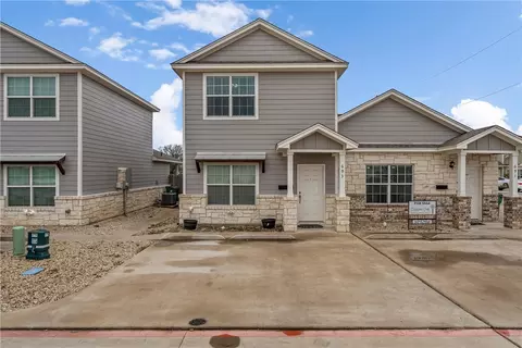 693 Park St, Mcgregor, TX 76657