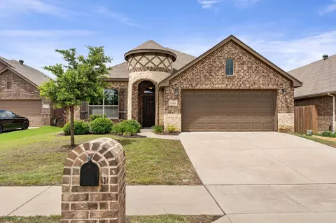 2120 Blakely Ct, Fort Worth, TX 76134