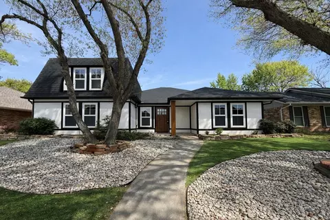9205 Moss Farm Ln, Dallas, TX 75243