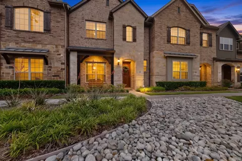 516 Willingham Dr, Richardson, TX 75081