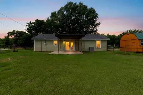 5729 County Road 402, Grandview, TX 76050