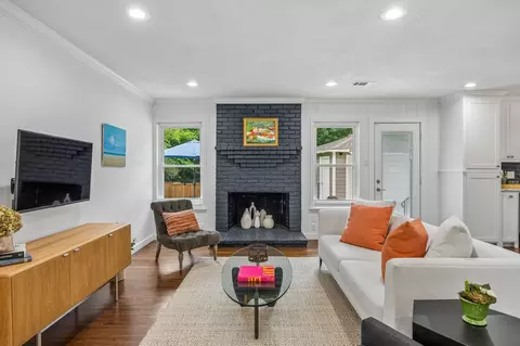 6452 Lange Cir, Dallas, TX 75214