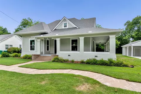 1219 S Travis St, Sherman, TX 75090