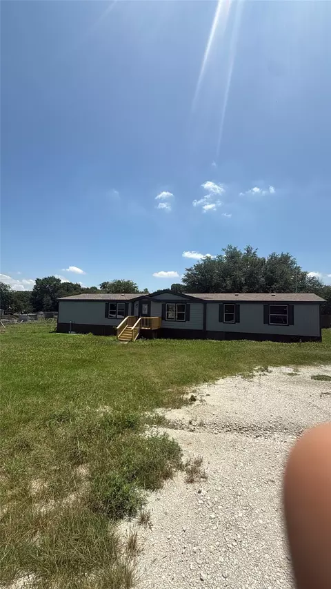 134 Browning Ct, Springtown, TX 76082