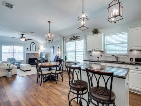 4113 Slick Rock, Euless, TX 76040