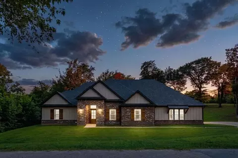 1028 W Day St, Denison, TX 75020