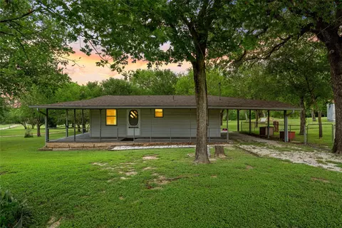 235 Country Dr, Waco, TX 76705