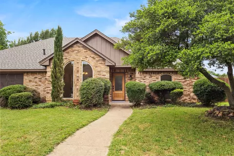 6000 Kenilworth Dr, Arlington, TX 76001