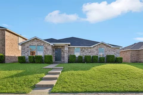 3037 Paint Brush Pl, Lancaster, TX 75134