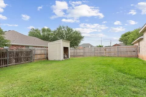 Exterior - 10136 Aragon Dr, Waco, TX 76708 photo 10 of 11