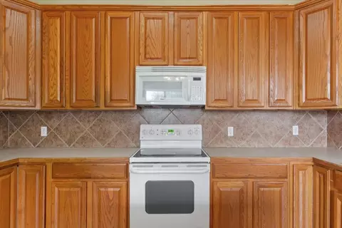 Kitchen - 10136 Aragon Dr, Waco, TX 76708 photo 2 of 4