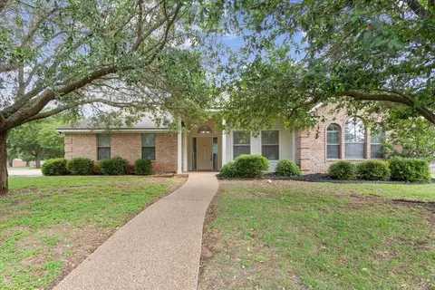 10136 Aragon Dr, Waco, TX 76708