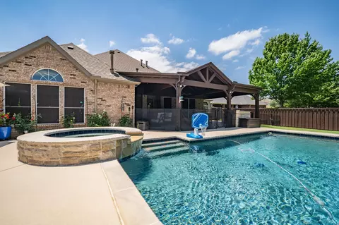 10514 Huffines Dr, Rowlett, TX 75089