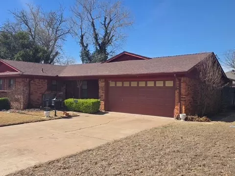810 S Preston Rd, Burkburnett, TX 76354