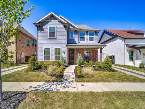 1820 Temple Hls, Van Alstyne, TX 75495