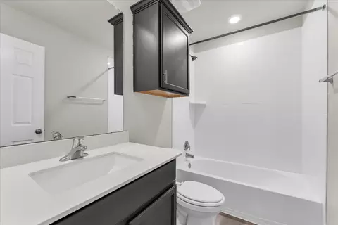 Bath - 3212 Beutel Rd, Lorena, TX 76655 photo 2 of 2