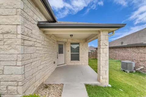 Exterior - 3212 Beutel Rd, Lorena, TX 76655 photo 2 of 7