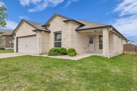 3212 Beutel Rd, Lorena, TX 76655