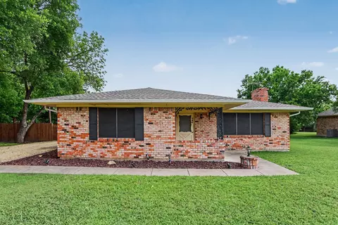 219 W Jefferson St, Palmer, TX 75152
