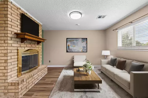 Living - 406 Cindy Ln, Lorena, TX 76655 photo 1 of 7