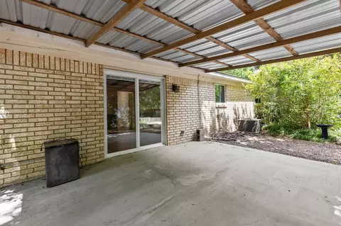 Exterior - 406 Cindy Ln, Lorena, TX 76655 photo 7 of 10