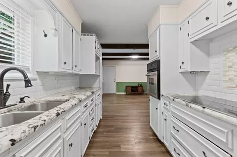 Kitchen - 406 Cindy Ln, Lorena, TX 76655 photo 1 of 3