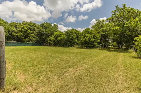 Exterior - 406 Cindy Ln, Lorena, TX 76655 photo 8 of 10