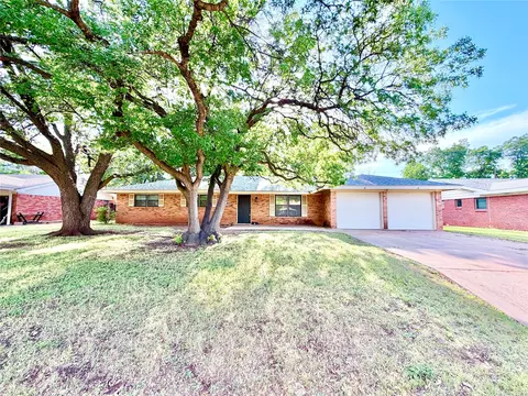 1410 Westwood Dr, Abilene, TX 79603