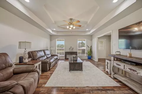 3708 Indian Creek Trl, Granbury, TX 76049