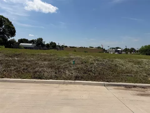 1004 Caspian Ln, Leonard, TX 75452