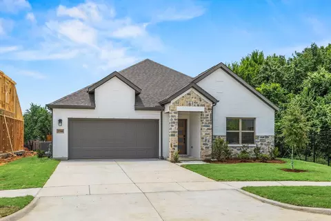 3300 Goshawk Dr, Denton, TX 76208