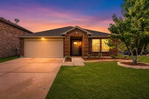 1744 Trego Dr, Justin, TX 76247